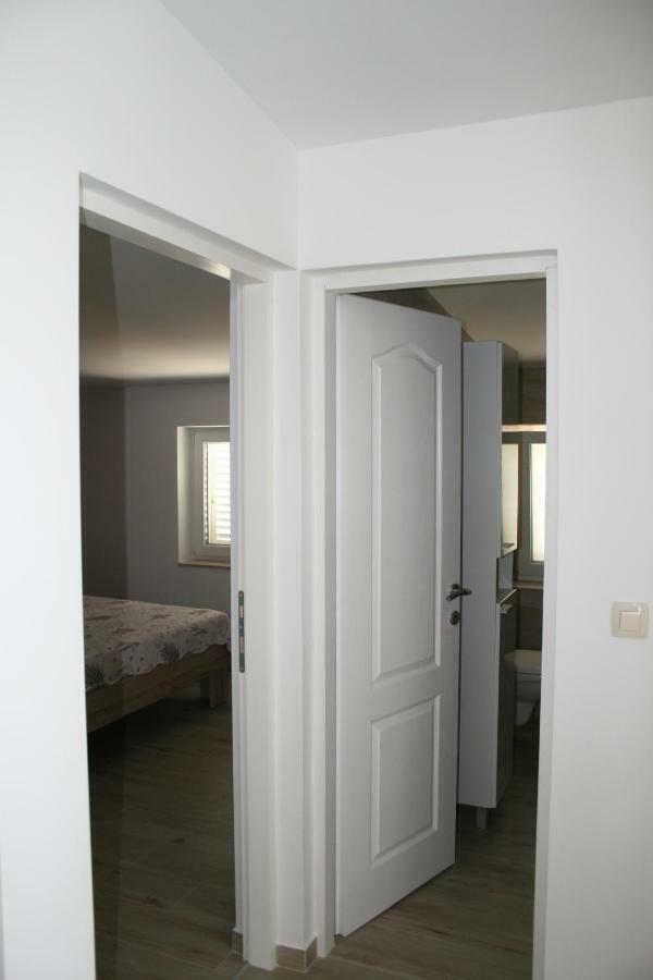 Apartment Aria Banjol Kültér fotó