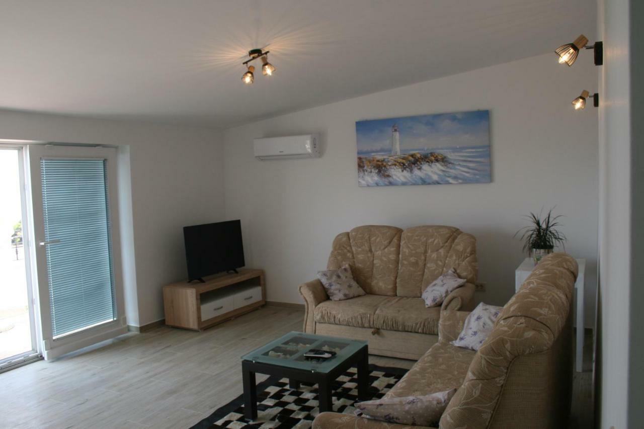 Apartment Aria Banjol Kültér fotó